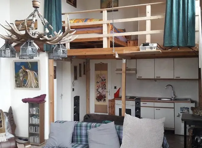 Kleine Wohneinheit Mit Terassennutzung * Kassel